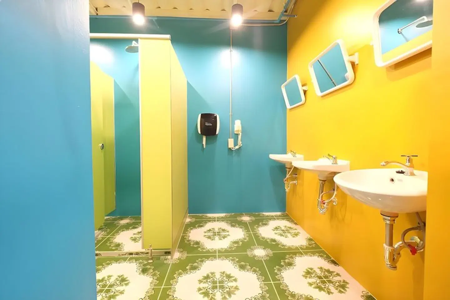 Oh Bangkok Hostel HEALTH_BEAUTY