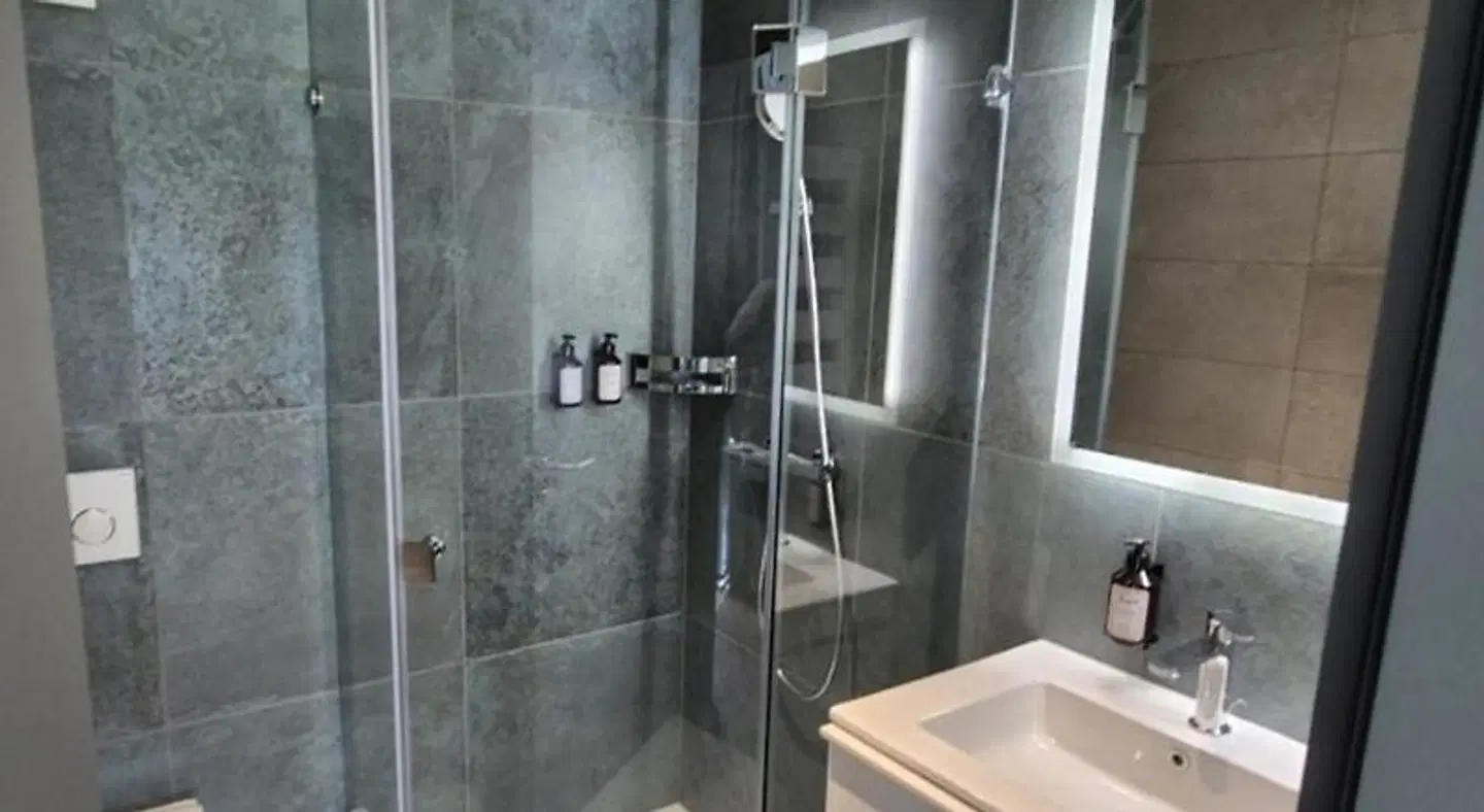Studios Bellevue Badezimmer