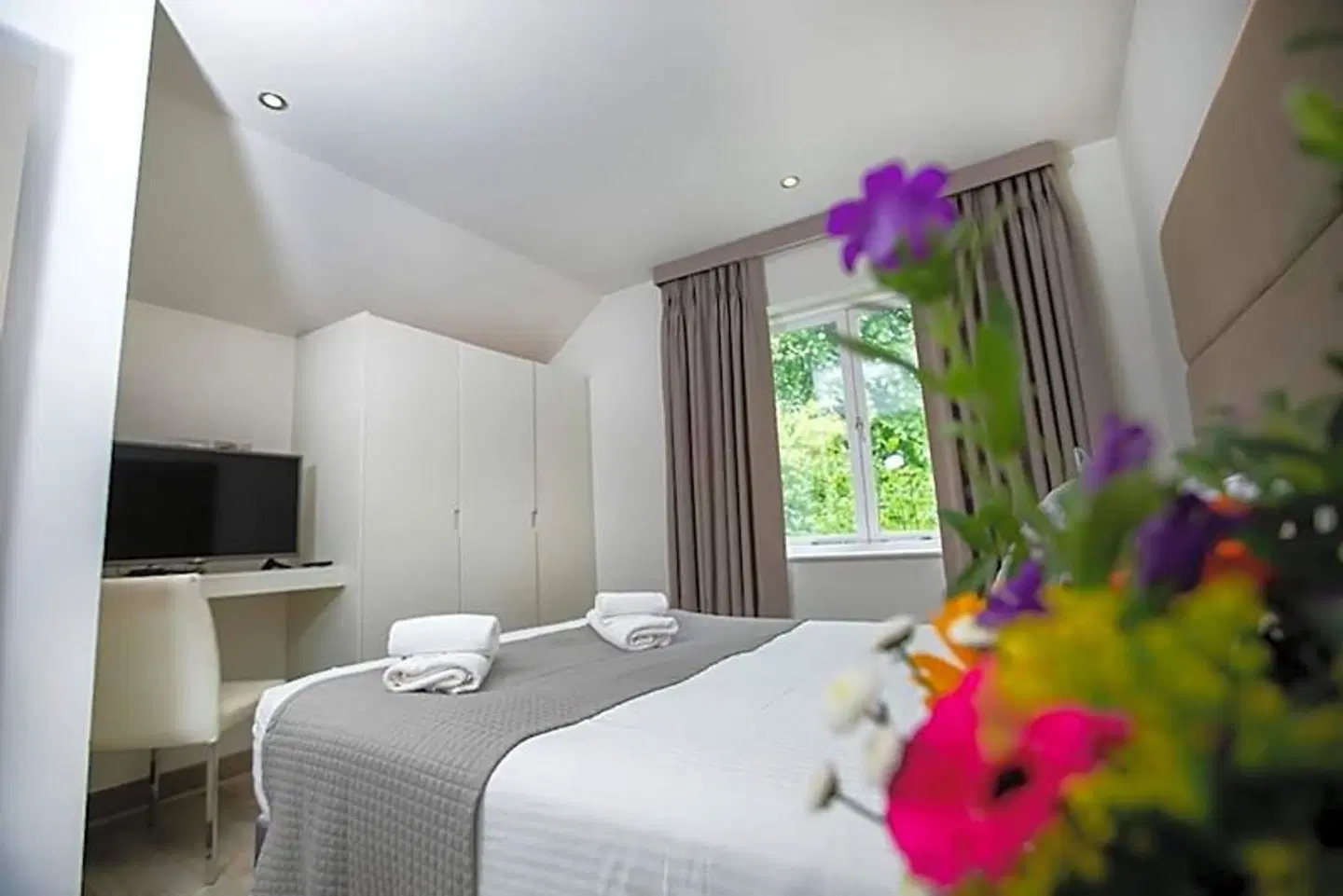 So Arch Hotel ROOM_EXAMPLE