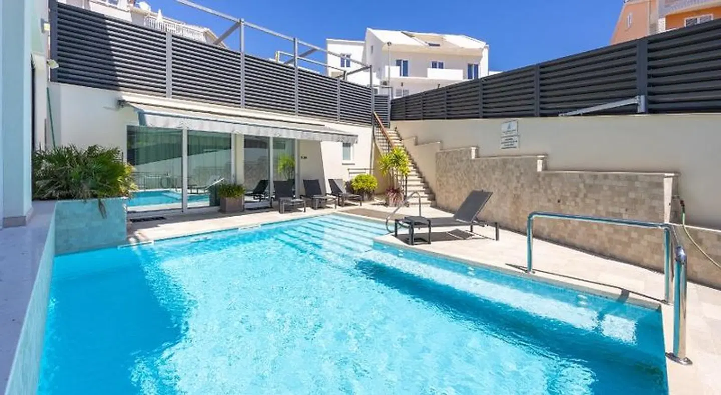 Hotel Teranea OUTDOOR_POOL