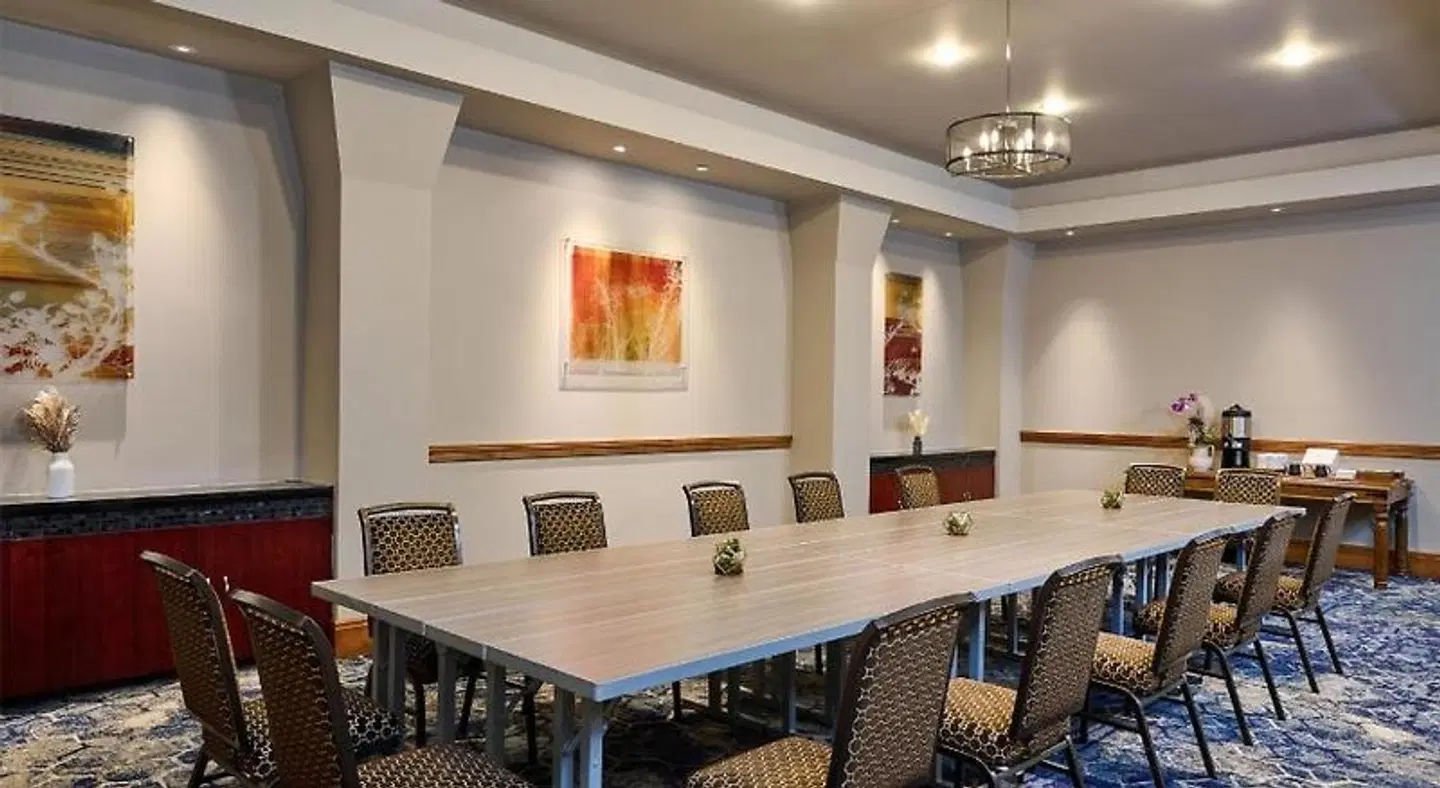 Juniper Hotel Cupertino, Curio Collection by Hilton Konferenz