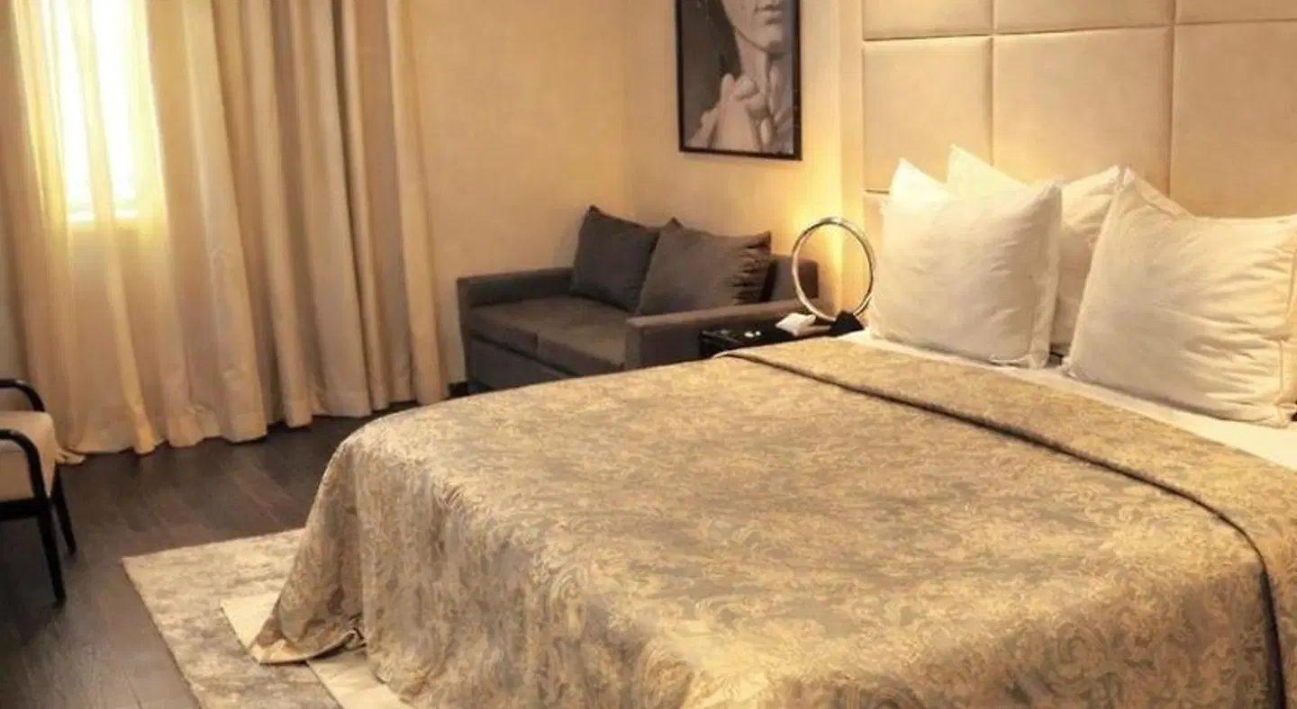 Hotel 9 ROOM_EXAMPLE