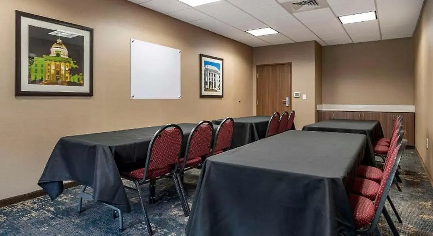 Comfort Inn & Suites Downtown near University Konferenz
