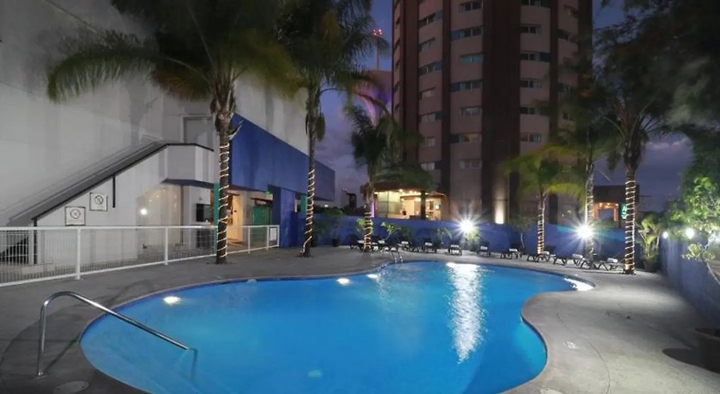 Staybridge Suites Guadalajara Expo by IHG OUTDOOR_POOL