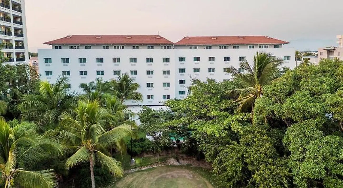 Comfort Inn Puerto Vallarta EXTERIOR