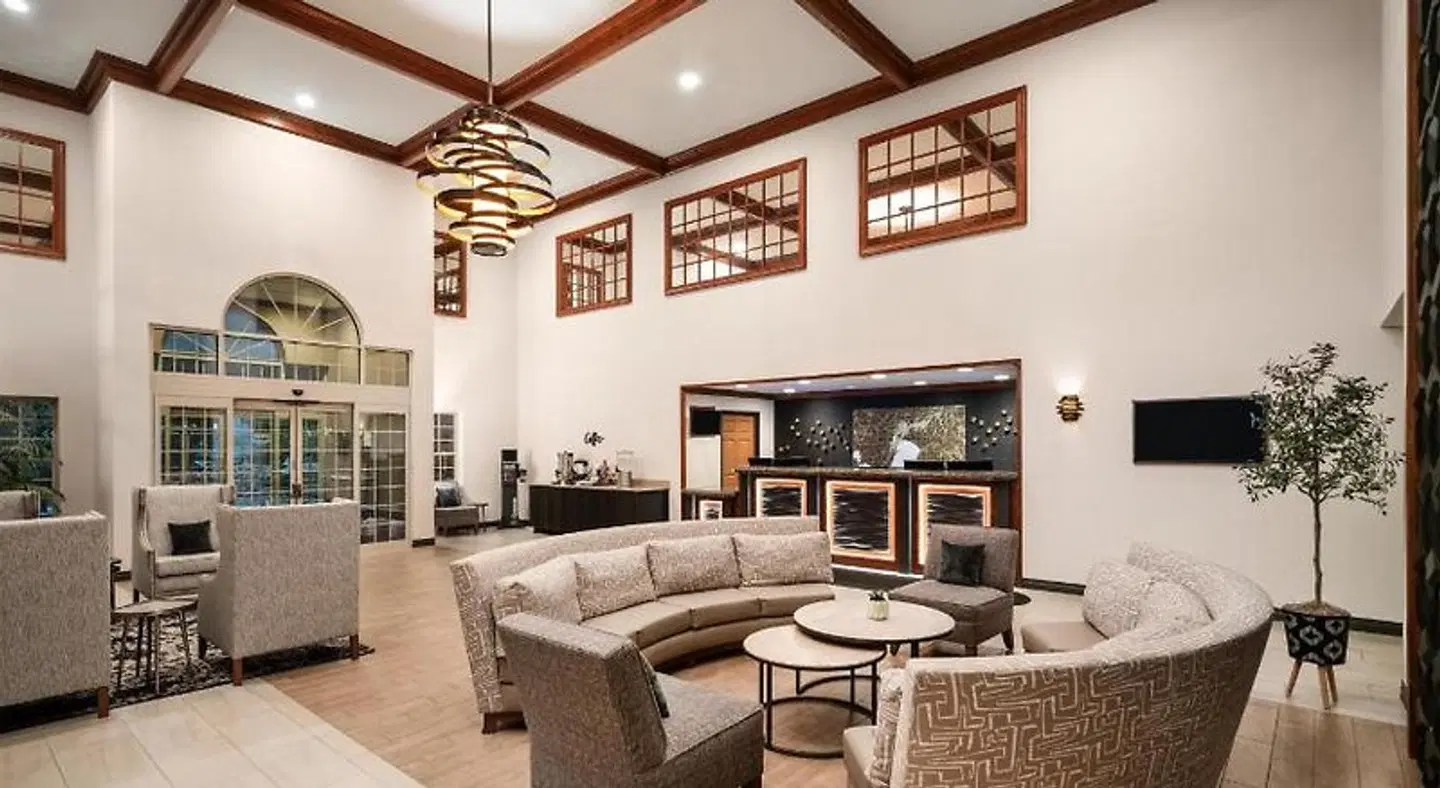Best Western Premier Bridgewood Resort Hotel LOUNGE_LOBBY