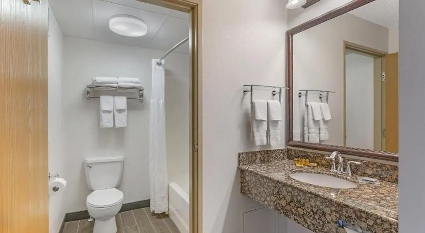 Best Western Plus McCall Lodge and Suites Badezimmer