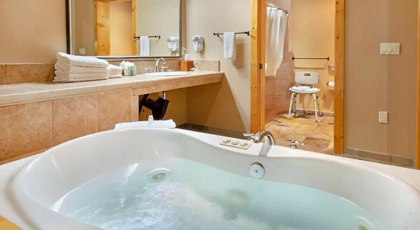 Best Western Ponderosa Lodge Badezimmer