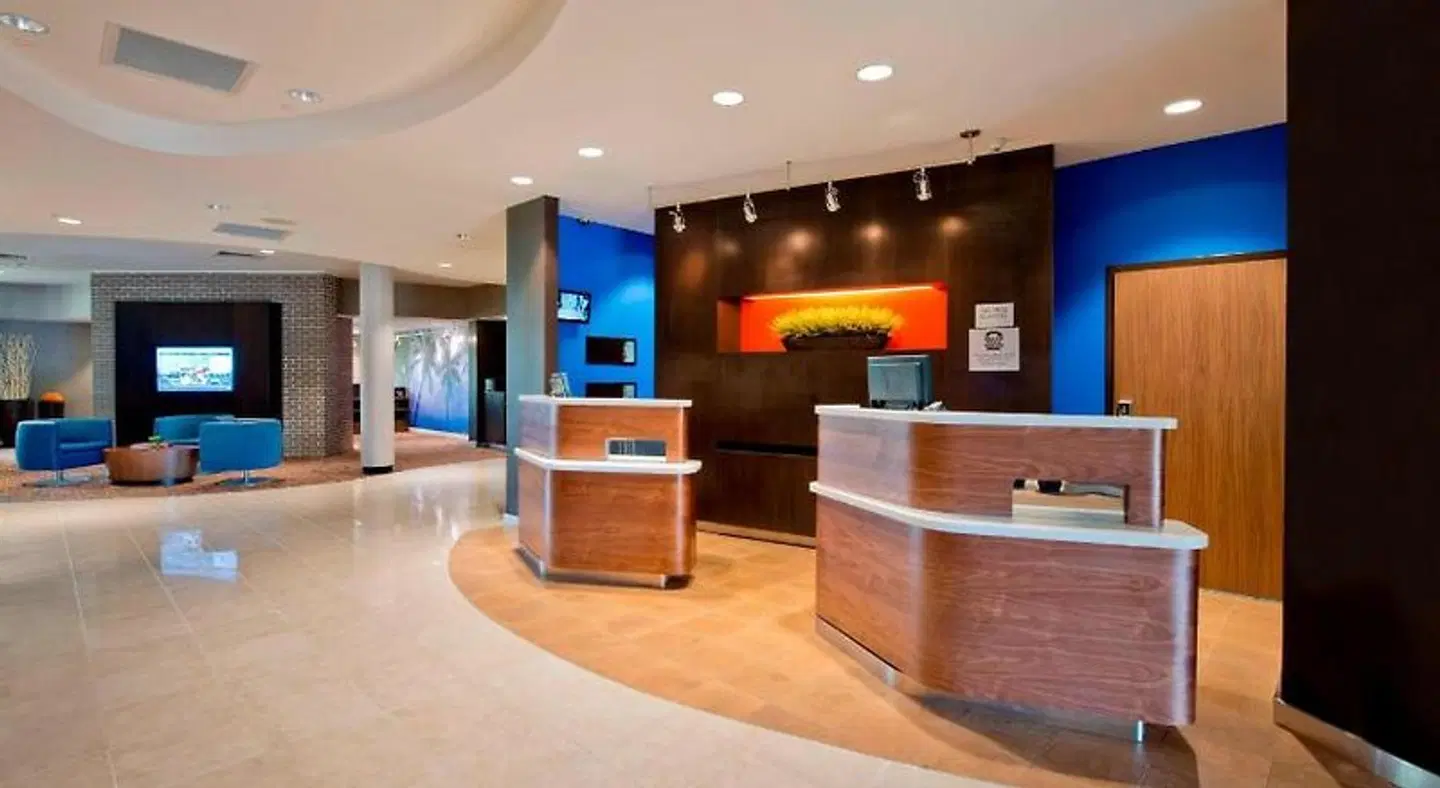 Courtyard by Marriott Jacksonville Flagler Center LOUNGE_LOBBY