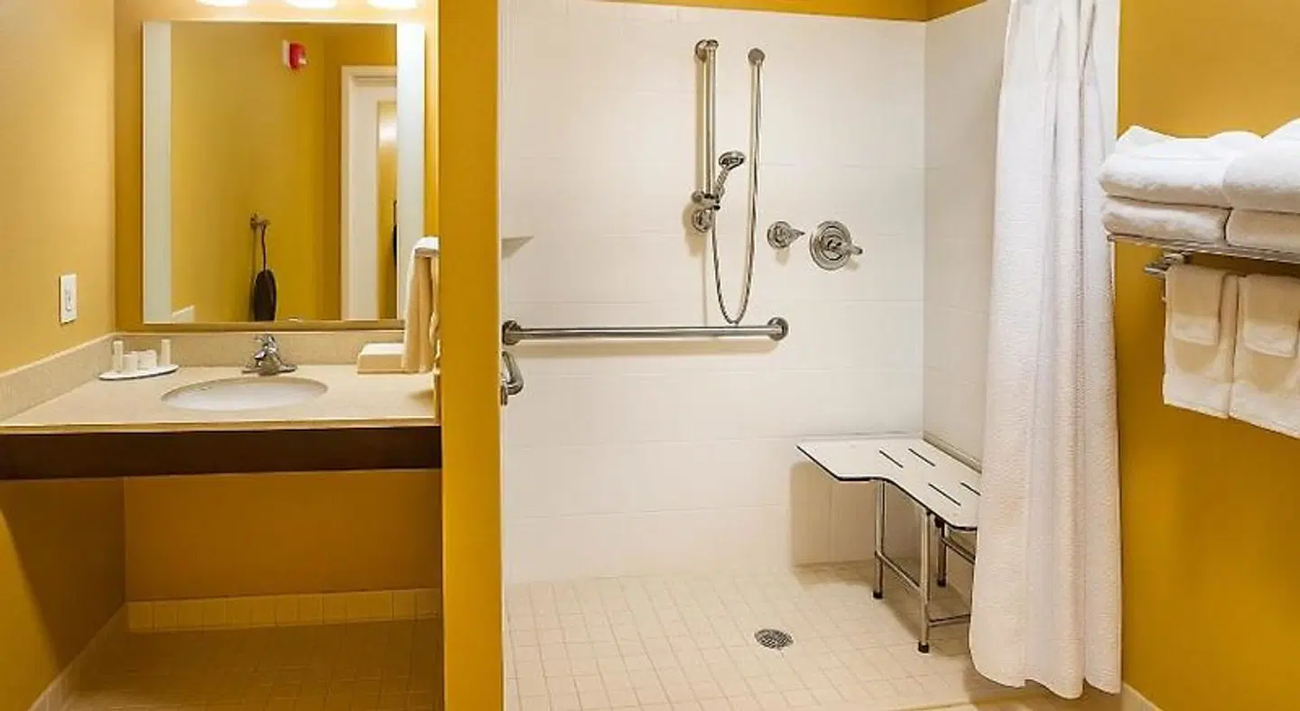 TownePlace Suites by Marriott Hattiesburg Badezimmer