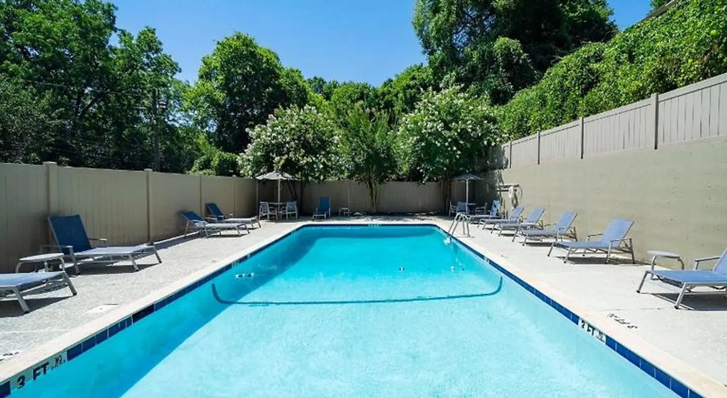 Holiday Inn Express Athens-University Area by IHG OUTDOOR_POOL