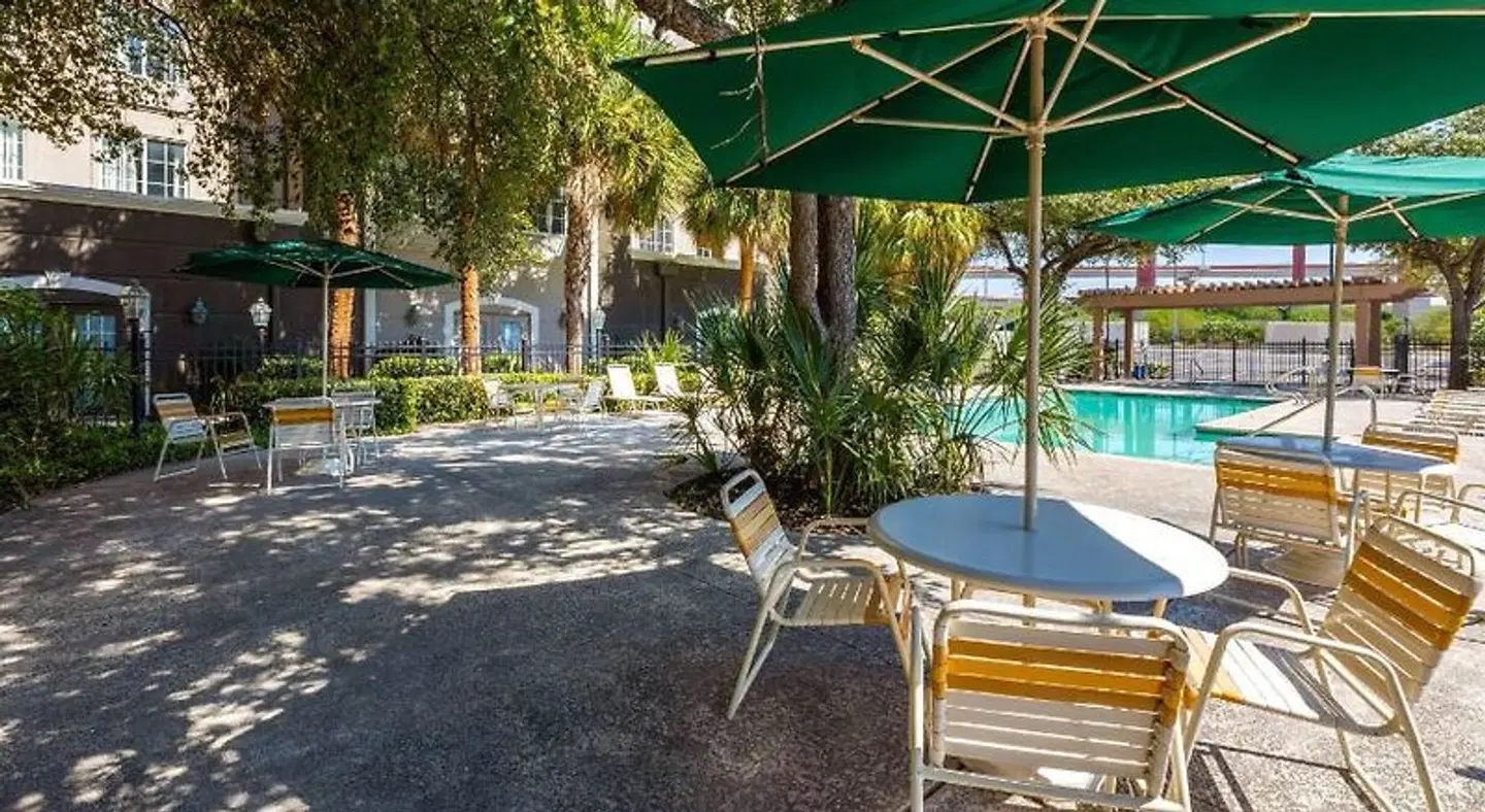 La Quinta Inn & Suites by Wyndham San Antonio Airport Garten