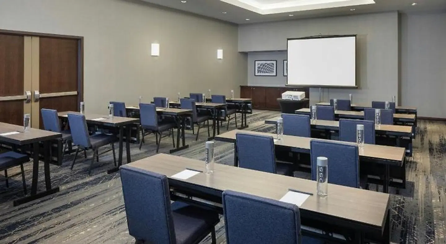 Courtyard by Marriott Chicago Downtown/Magnificent Mile Konferenz