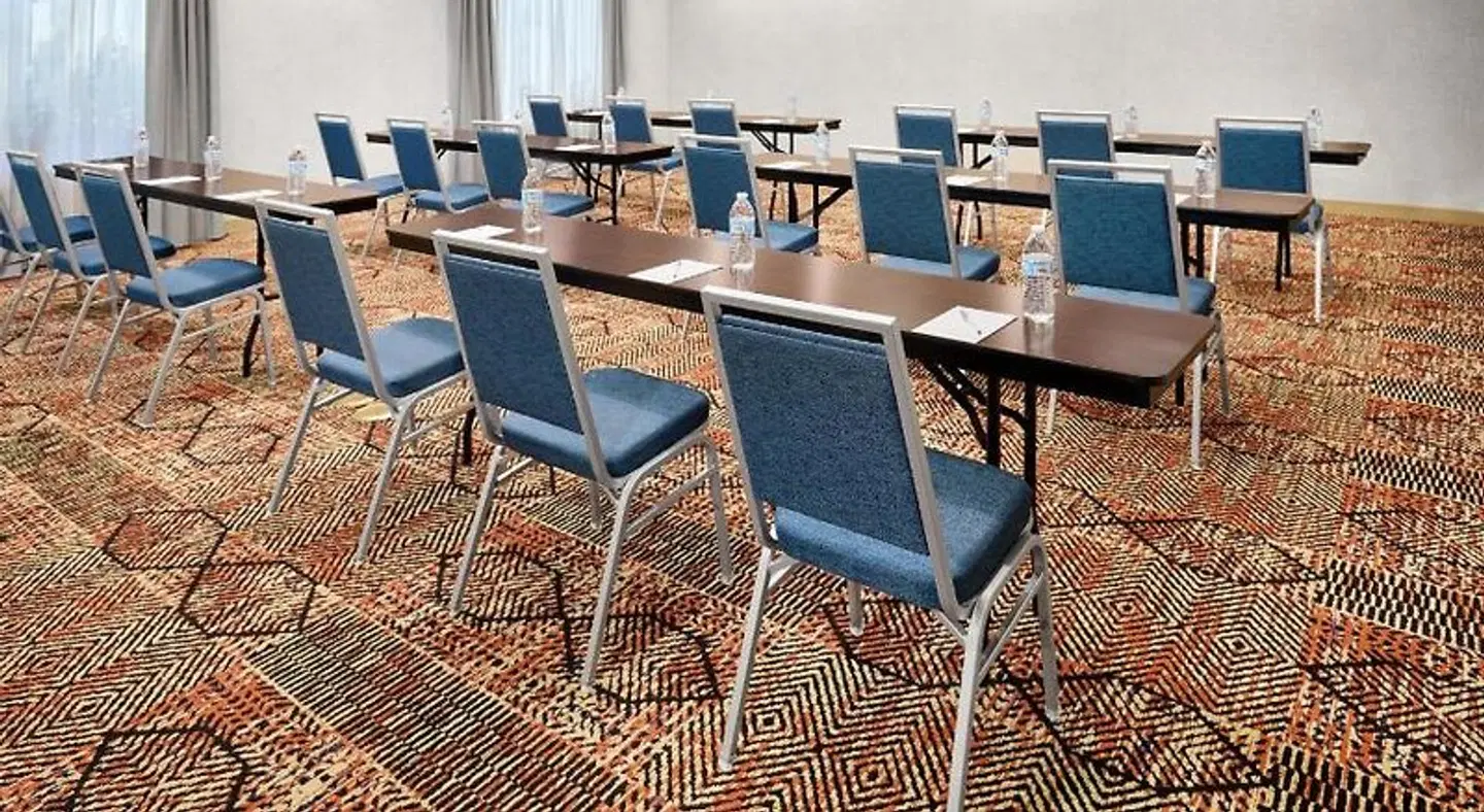 Hampton Inn Vernon Konferenz