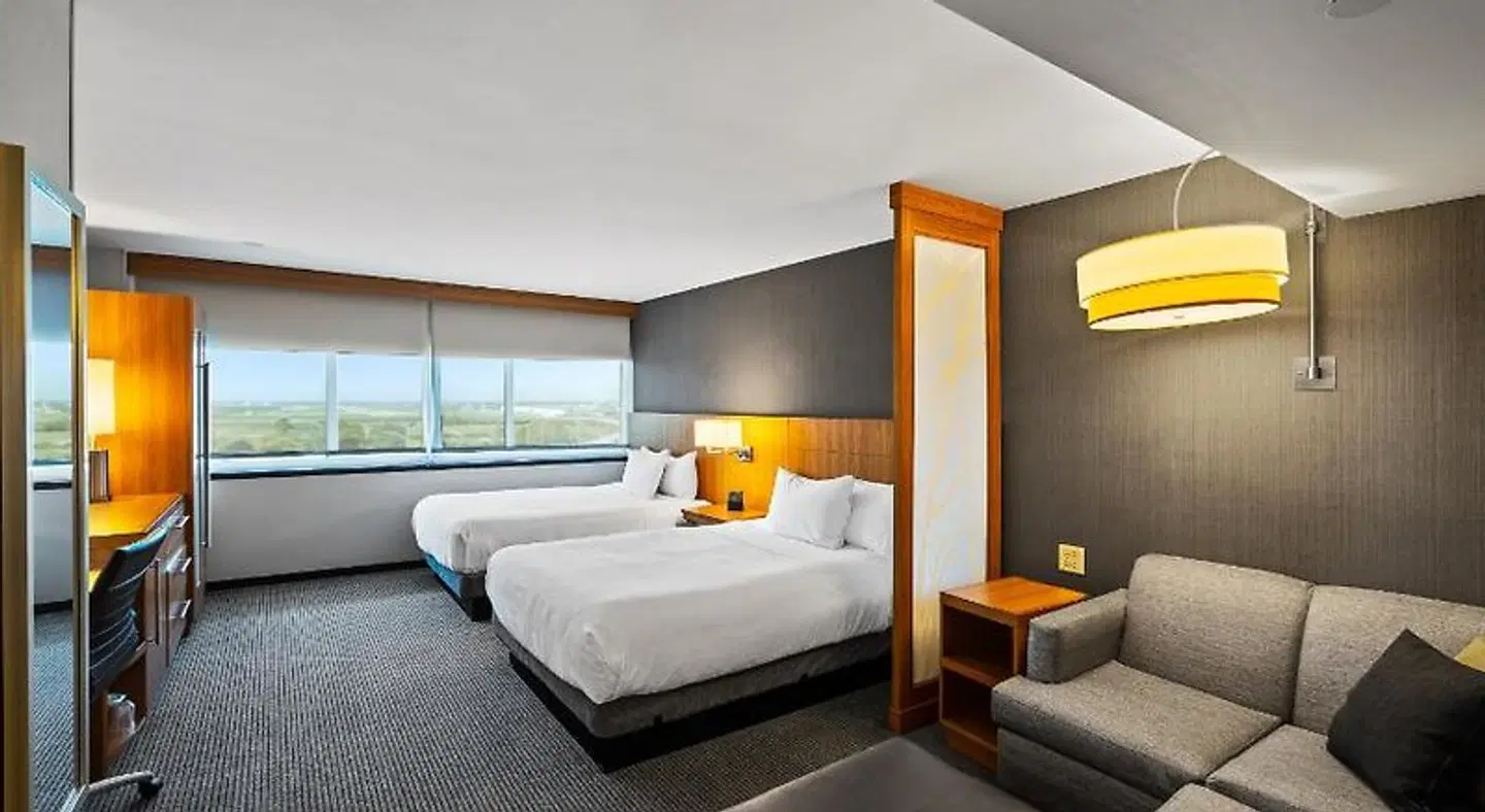Hyatt Place Chicago/O'Hare Airport ROOM_EXAMPLE