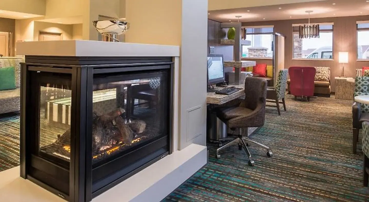 Residence Inn by Marriott St. Louis Westport Restaurant
