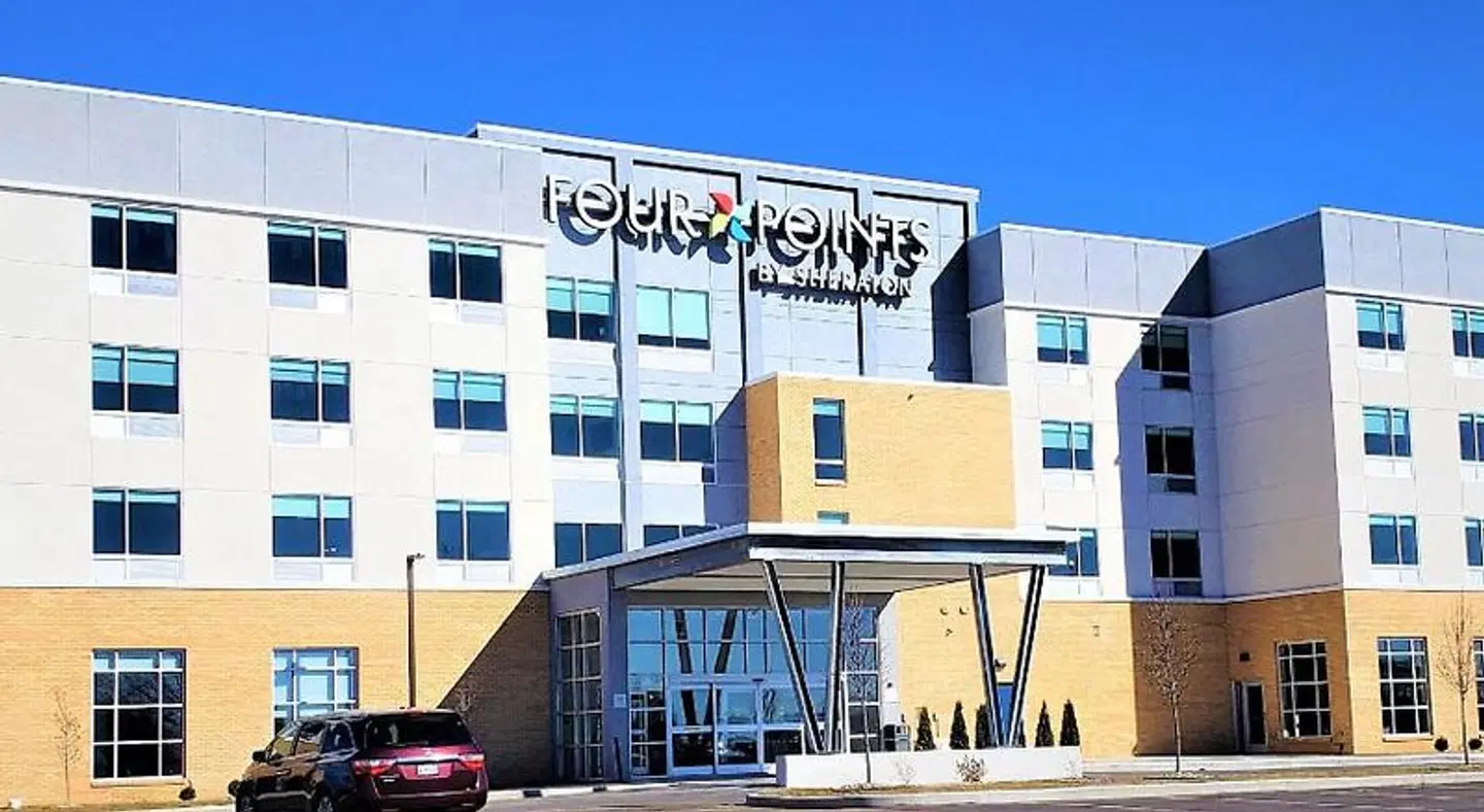 Four Points by Sheraton Elkhart EXTERIOR