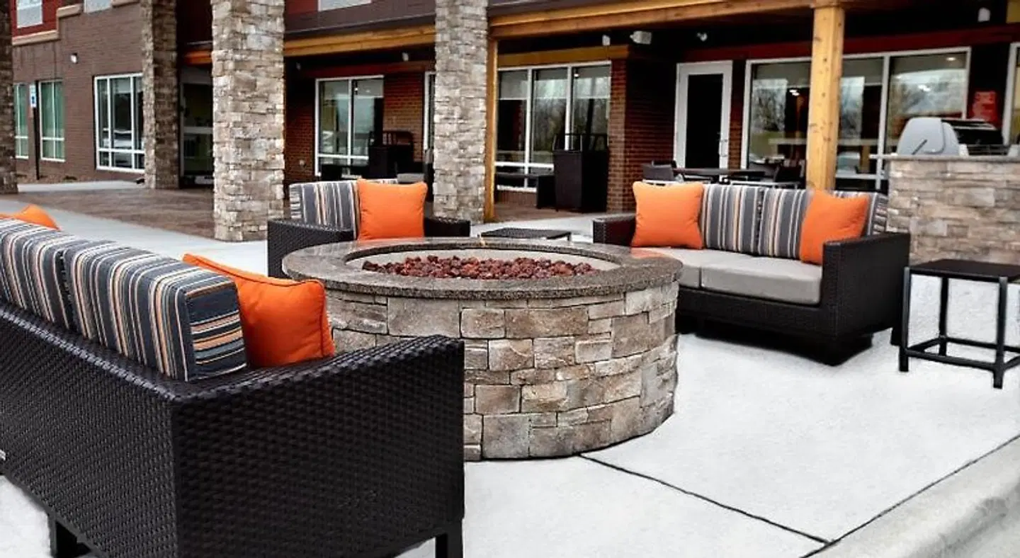 TownePlace Suites by Marriott Louisville Airport Terrasse