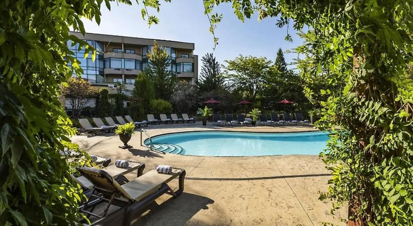 Georgian Bay Hotel, Trademark Collection by Wyndham OUTDOOR_POOL