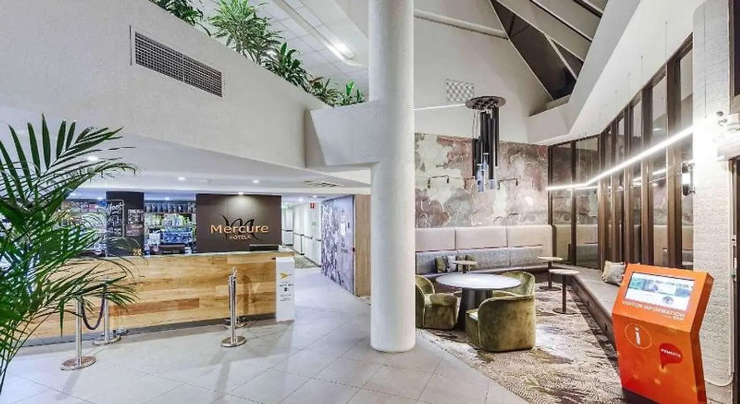 Mercure Penrith Bar