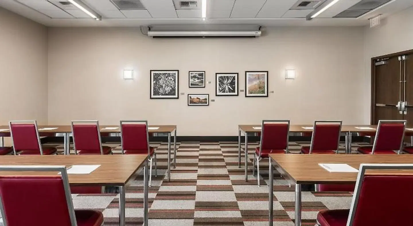 Four Points by Sheraton at Phoenix Mesa Gateway Airport Bar