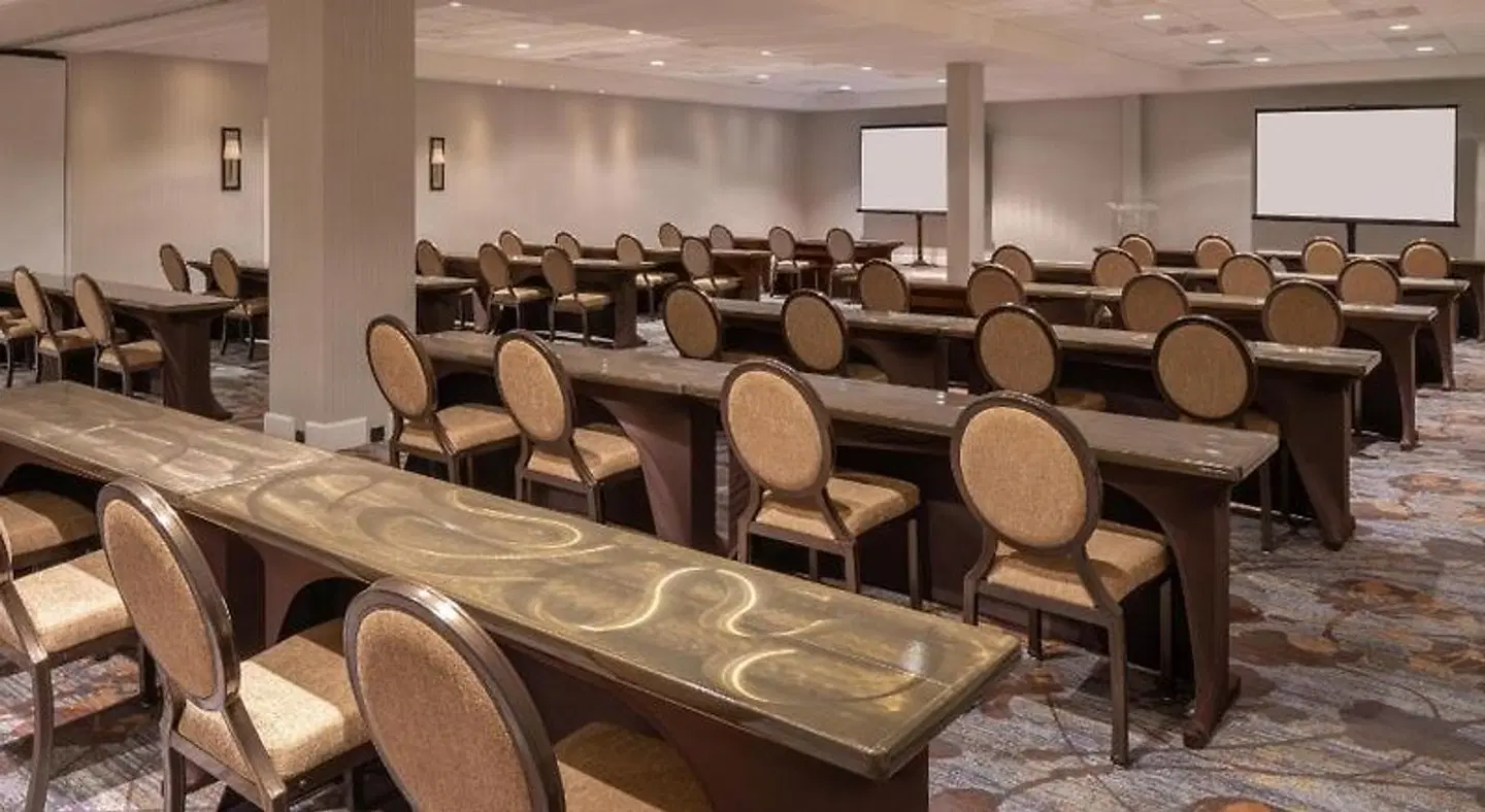 Sheraton Dallas Hotel by the Galleria Konferenz