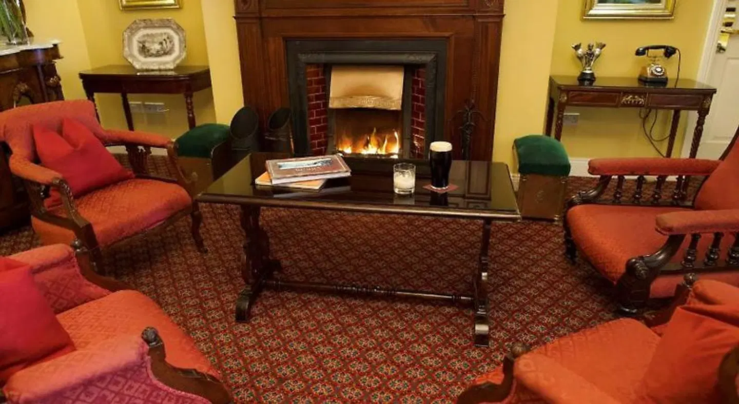 Earls Court House ROOM_EXAMPLE