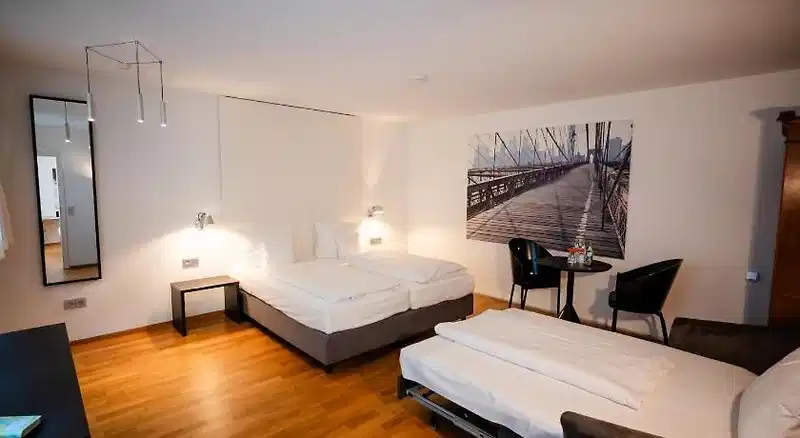 Am Main – Hotelfoto