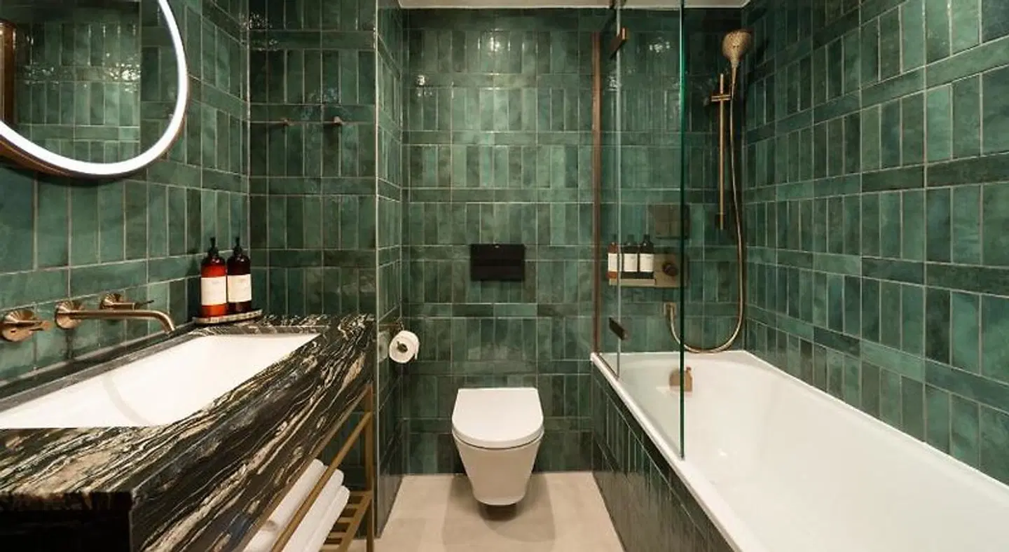 Carlton George Hotel Badezimmer