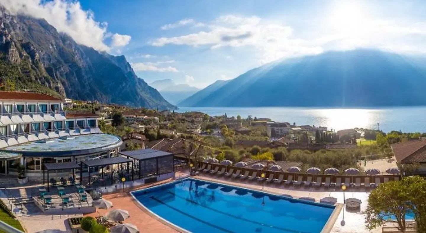 Aria Life Hotel OUTDOOR_POOL