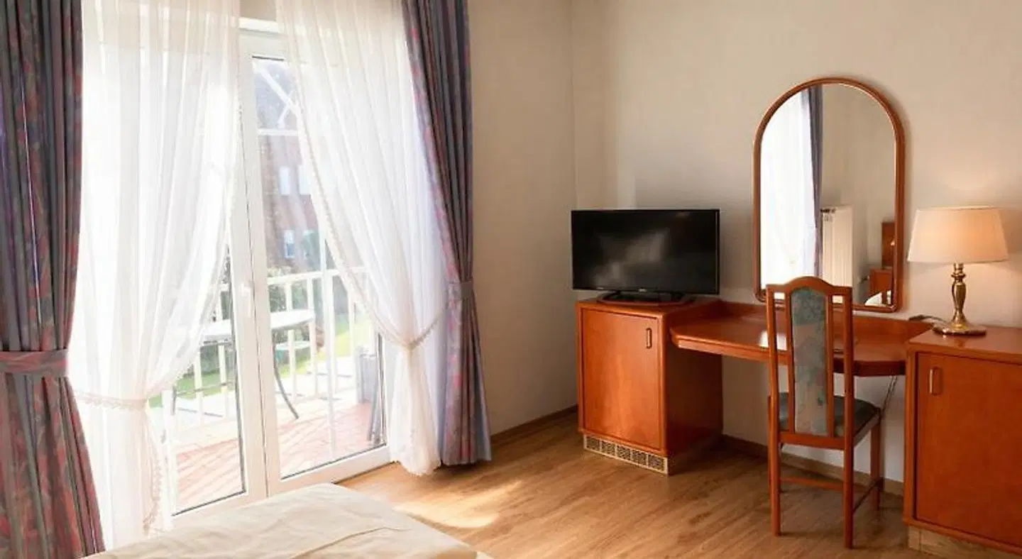 Flora ROOM_EXAMPLE