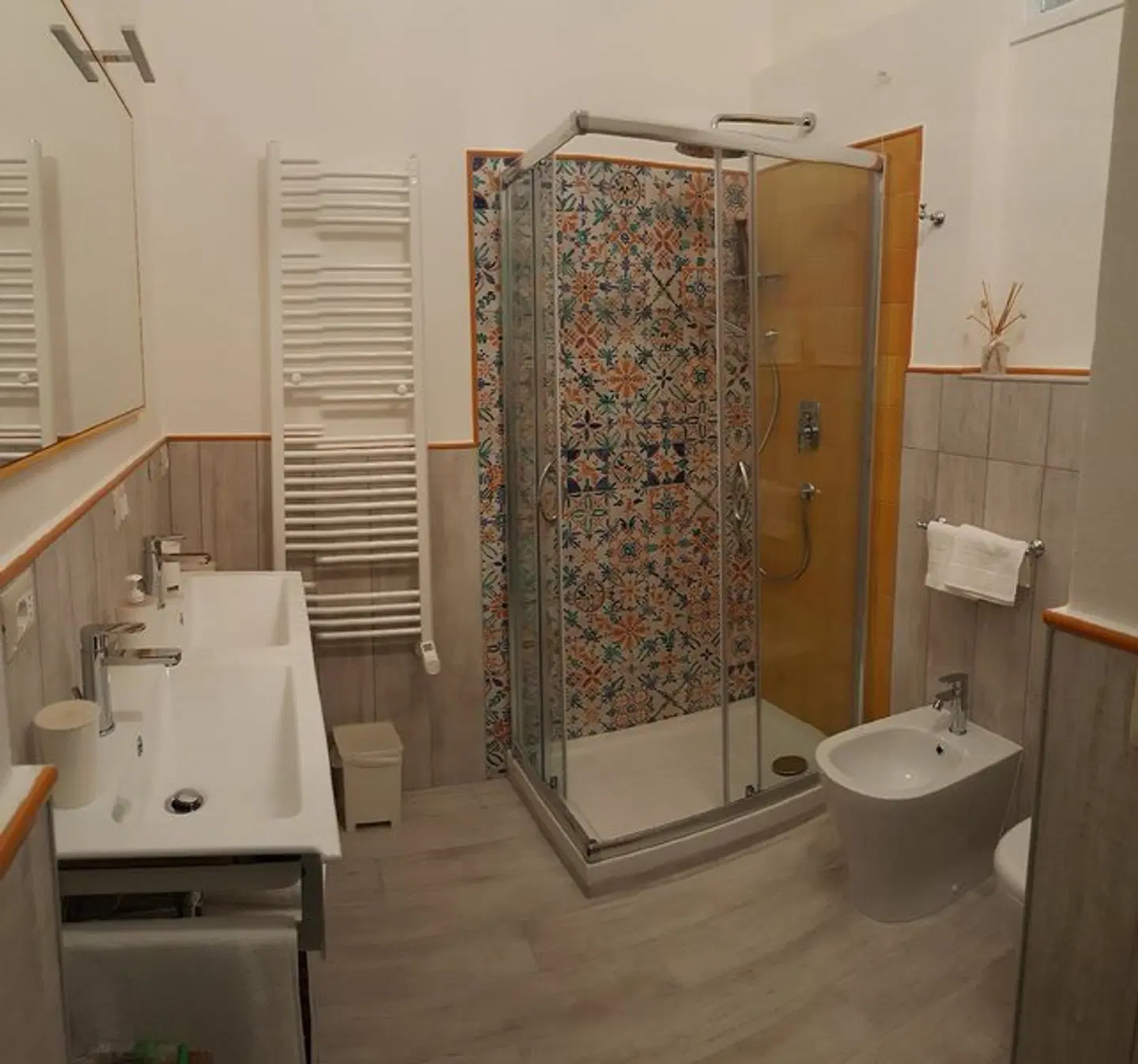 Five Roses Bed & Breakfast Badezimmer