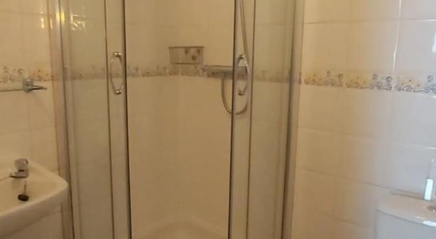 Cranborne Guest Accommodation Badezimmer