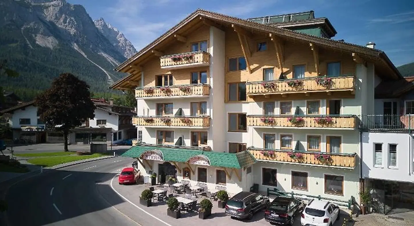 Hotel Stern EXTERIOR