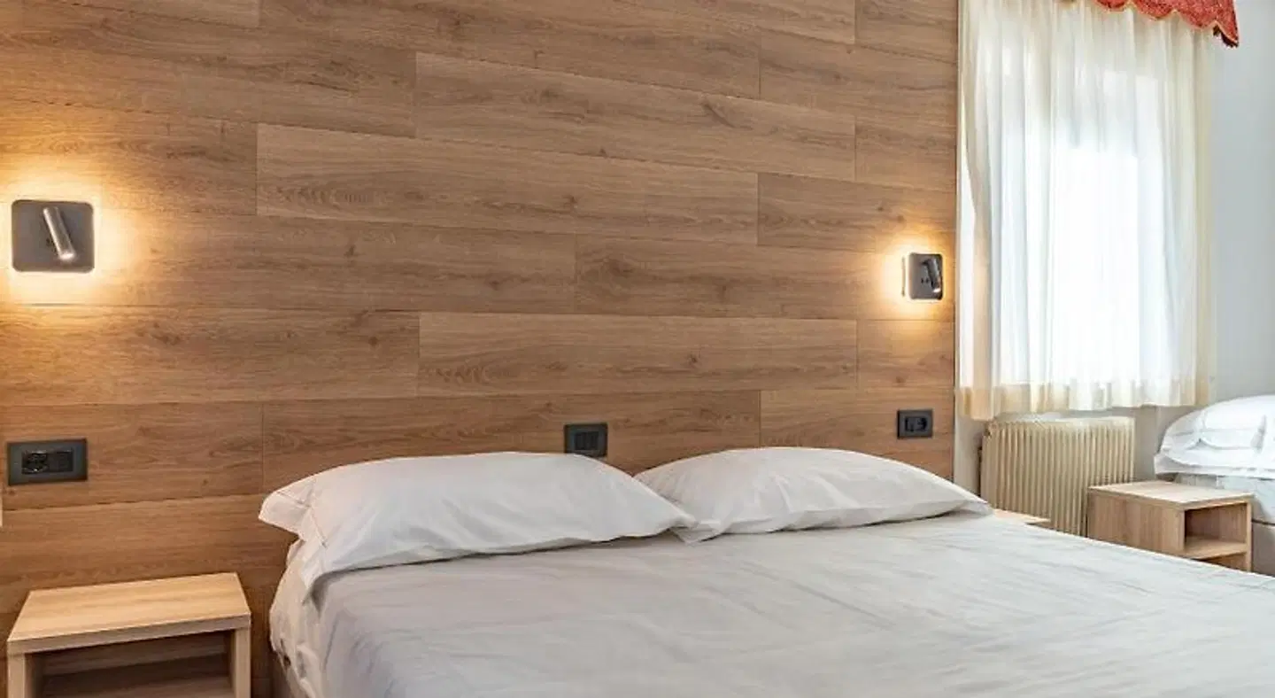 Italo ROOM_EXAMPLE