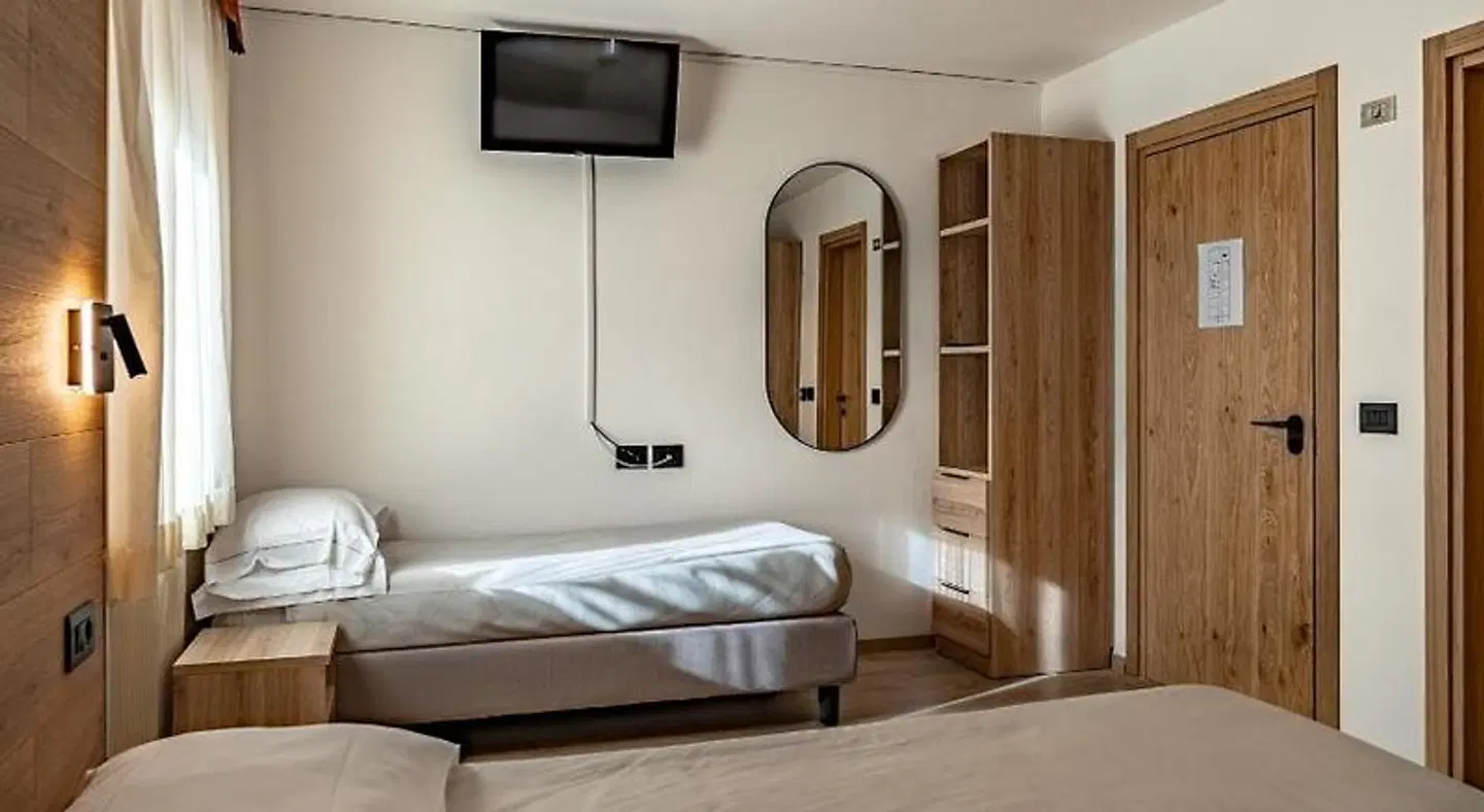Italo ROOM_EXAMPLE