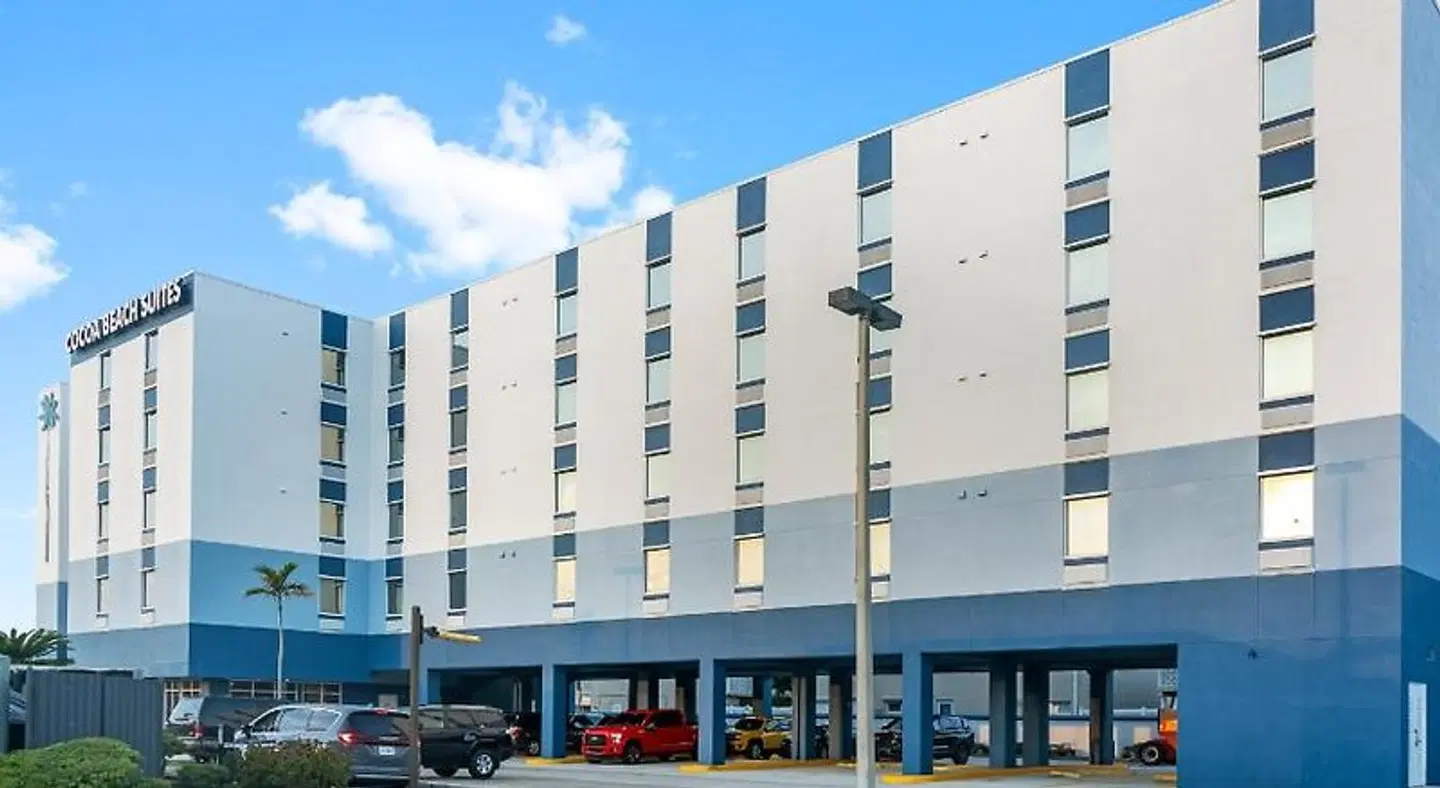 Cocoa Beach Suites Hotel EXTERIOR