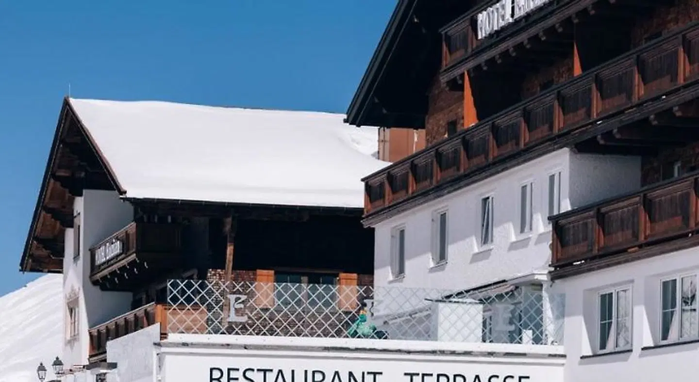 Hotel Enzian EXTERIOR