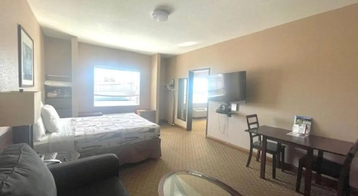 Bell's Extended Stay and Suites ROOM_EXAMPLE