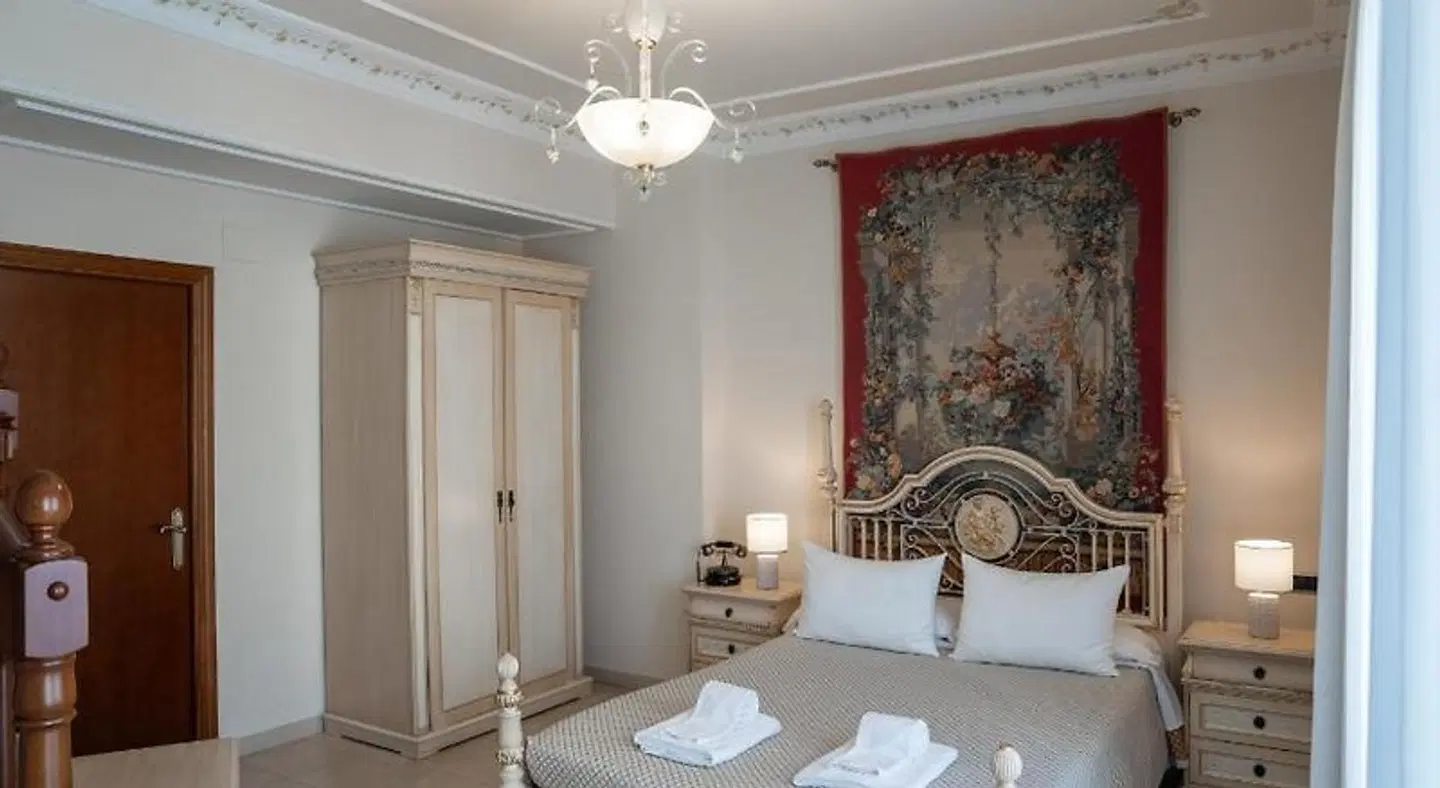 Kazar ROOM_EXAMPLE