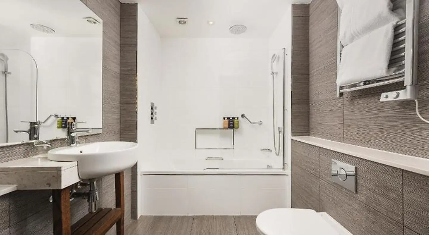 91 Aparthotel Jesmond Road Badezimmer
