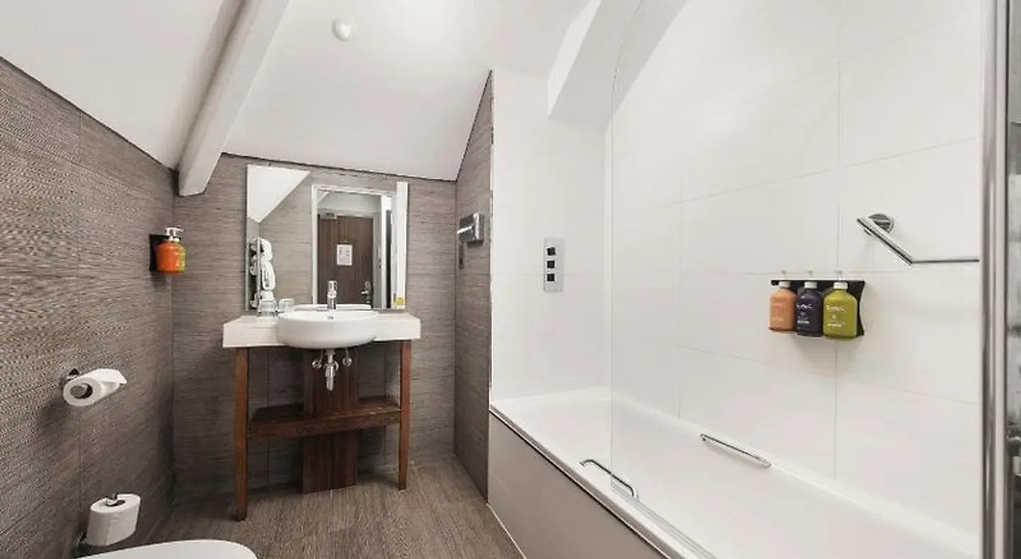 91 Aparthotel Jesmond Road Badezimmer