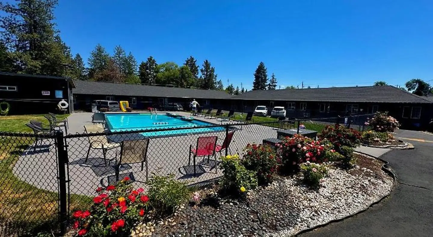 Cascade Lodge Garten
