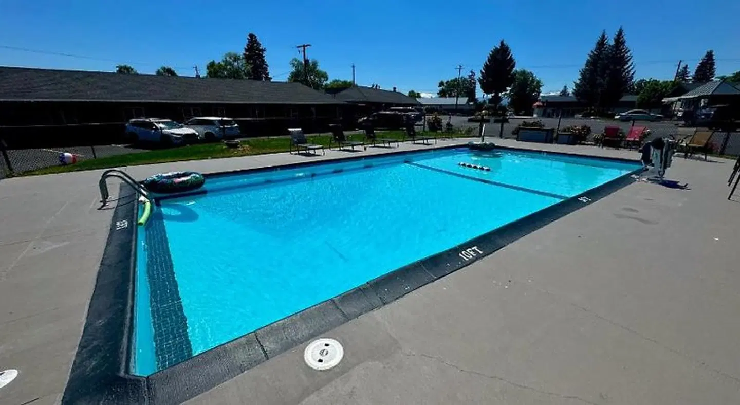 Cascade Lodge OUTDOOR_POOL