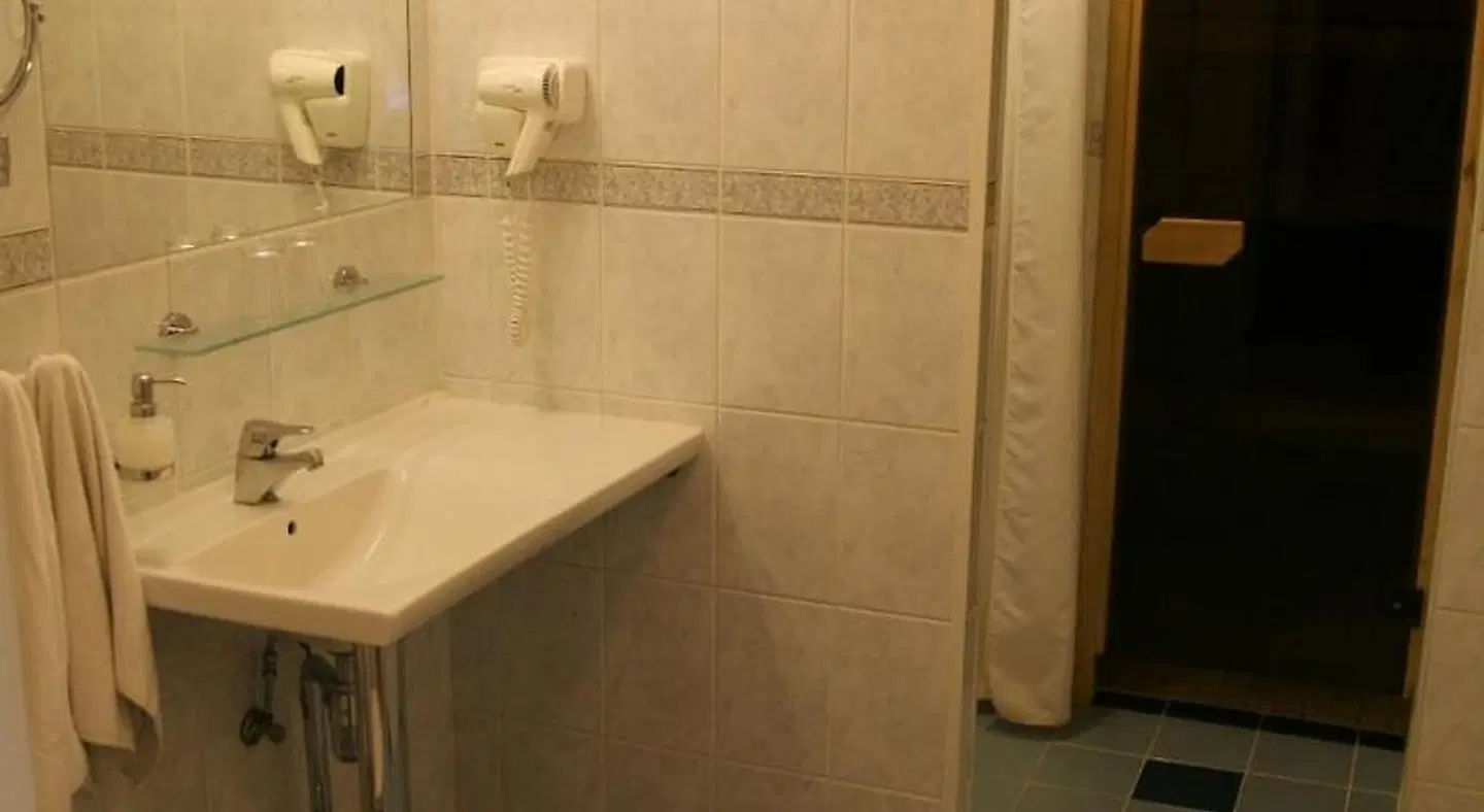 Barclay Hotel Badezimmer