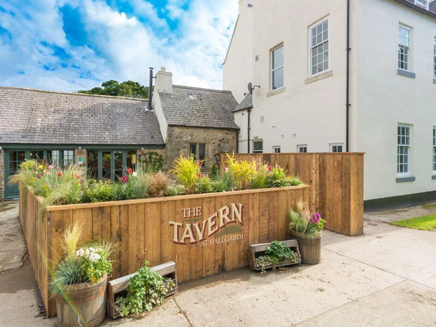 Hallgarth Manor Country Hotel & Restaurant Terrasse