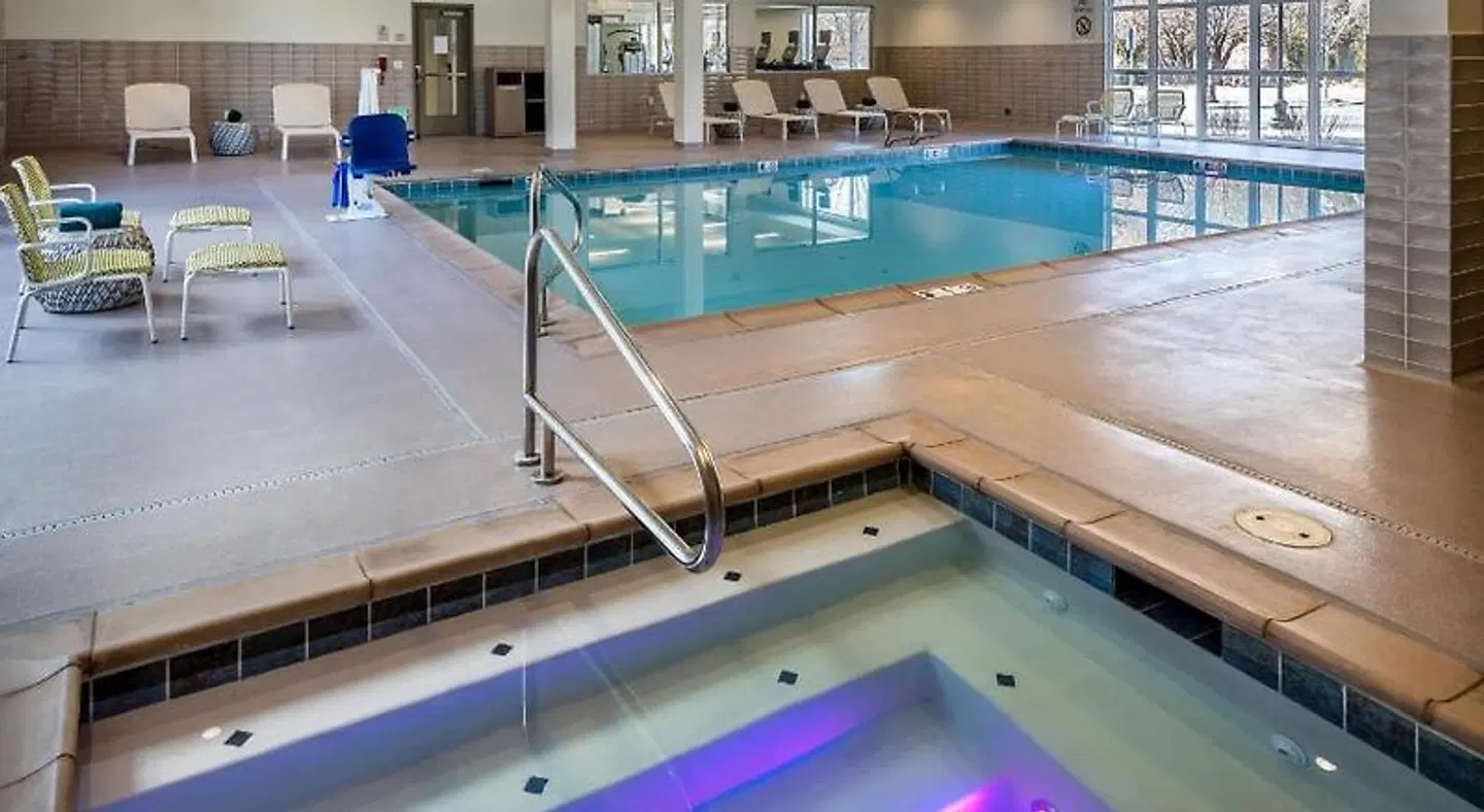 Element by Westin Bend Hallenbad