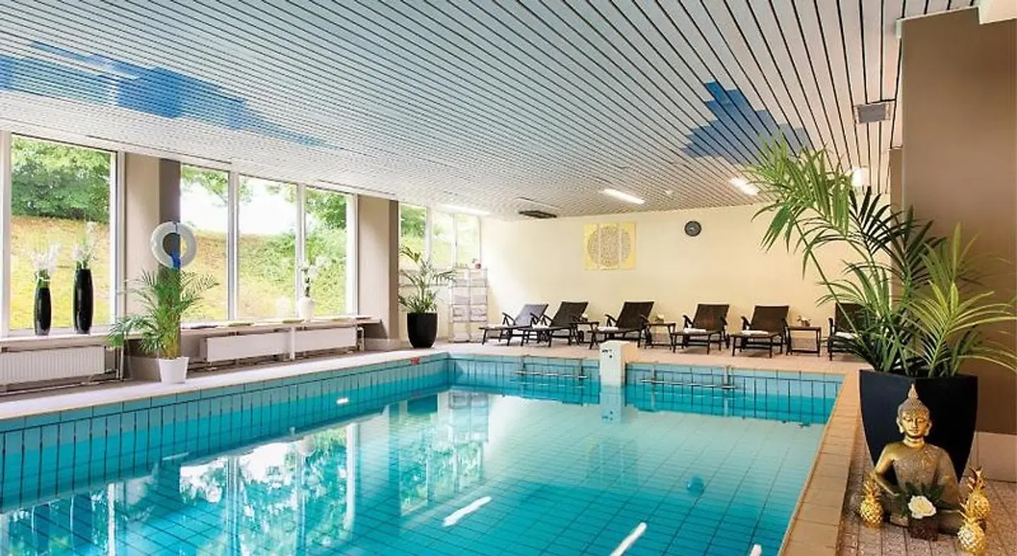 Leonardo Hotel Heidelberg-Walldorf Hallenbad