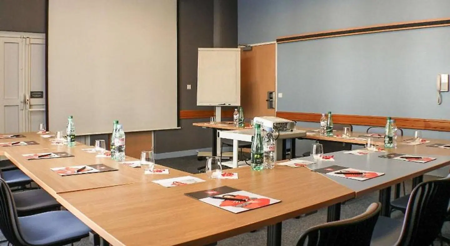 ibis Nantes Centre Tour Bretagne Konferenz