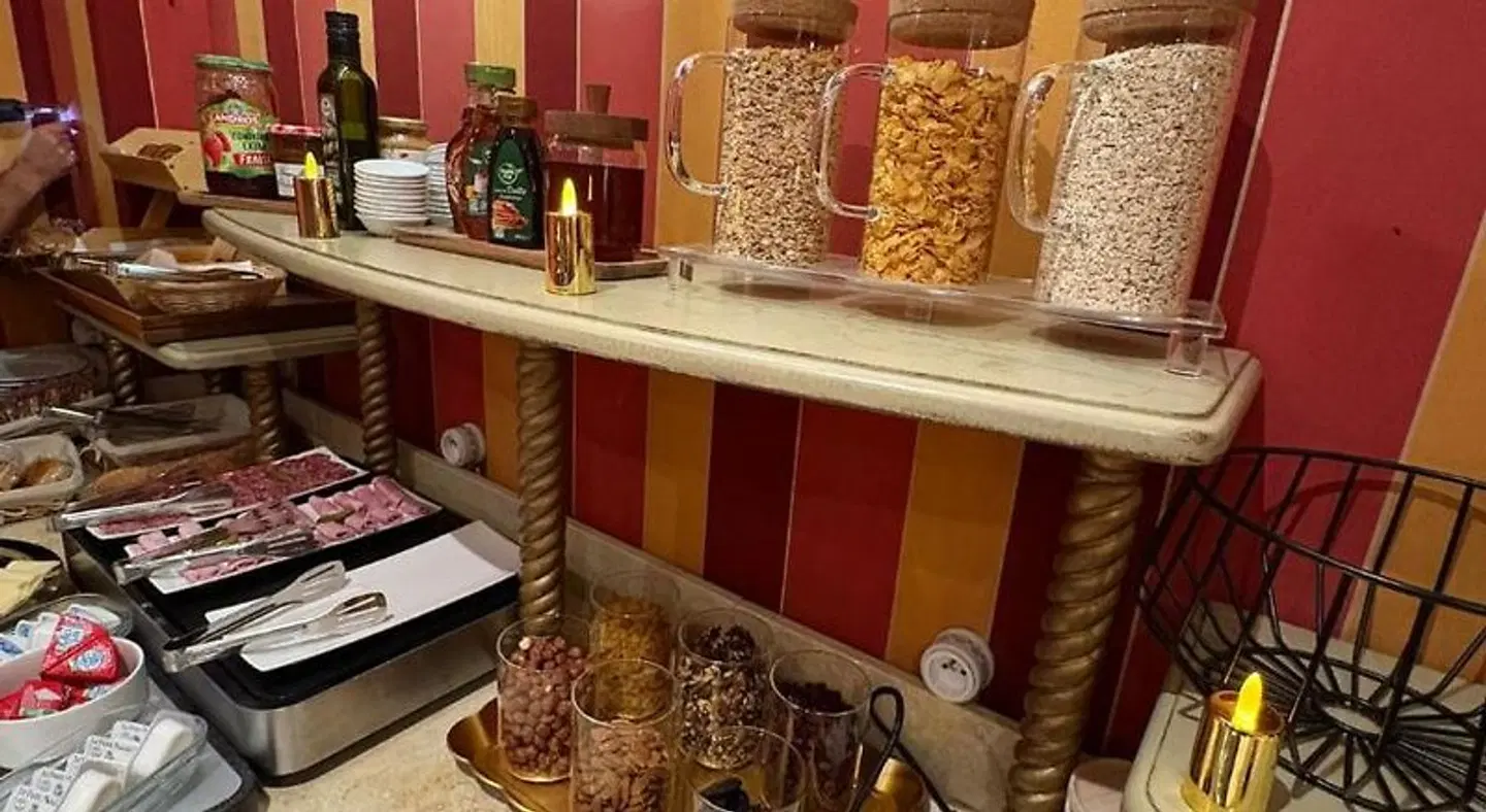 Villa Royale Bar